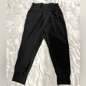 lululemon align cropped jogger